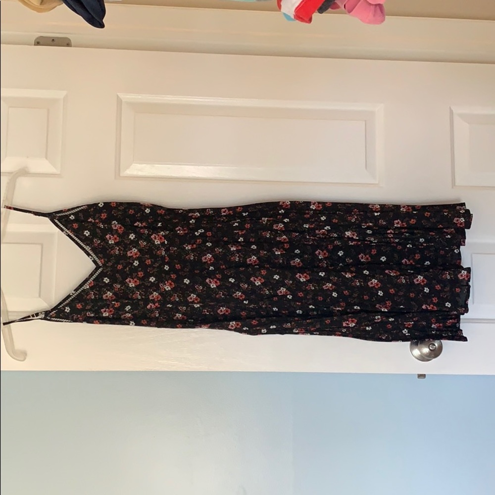 Lulus’s mid length dress